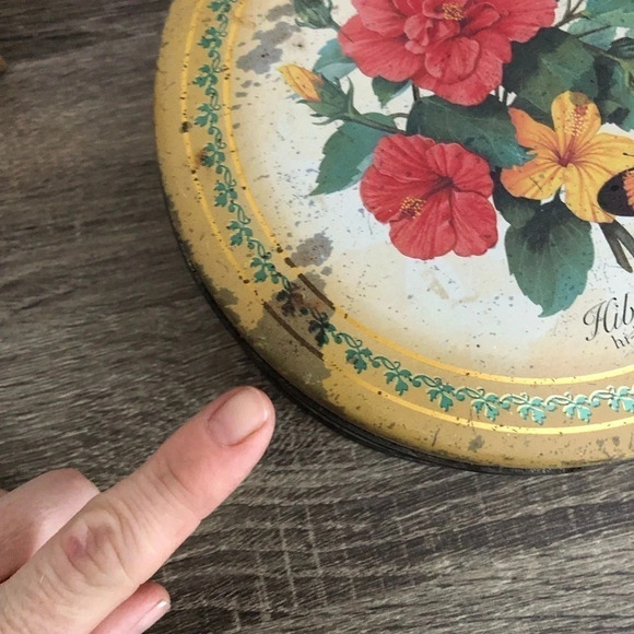 Vintage  Hibiscus Floral Tin - Picture 6 of 8